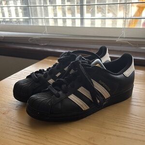 Adidas Superstar